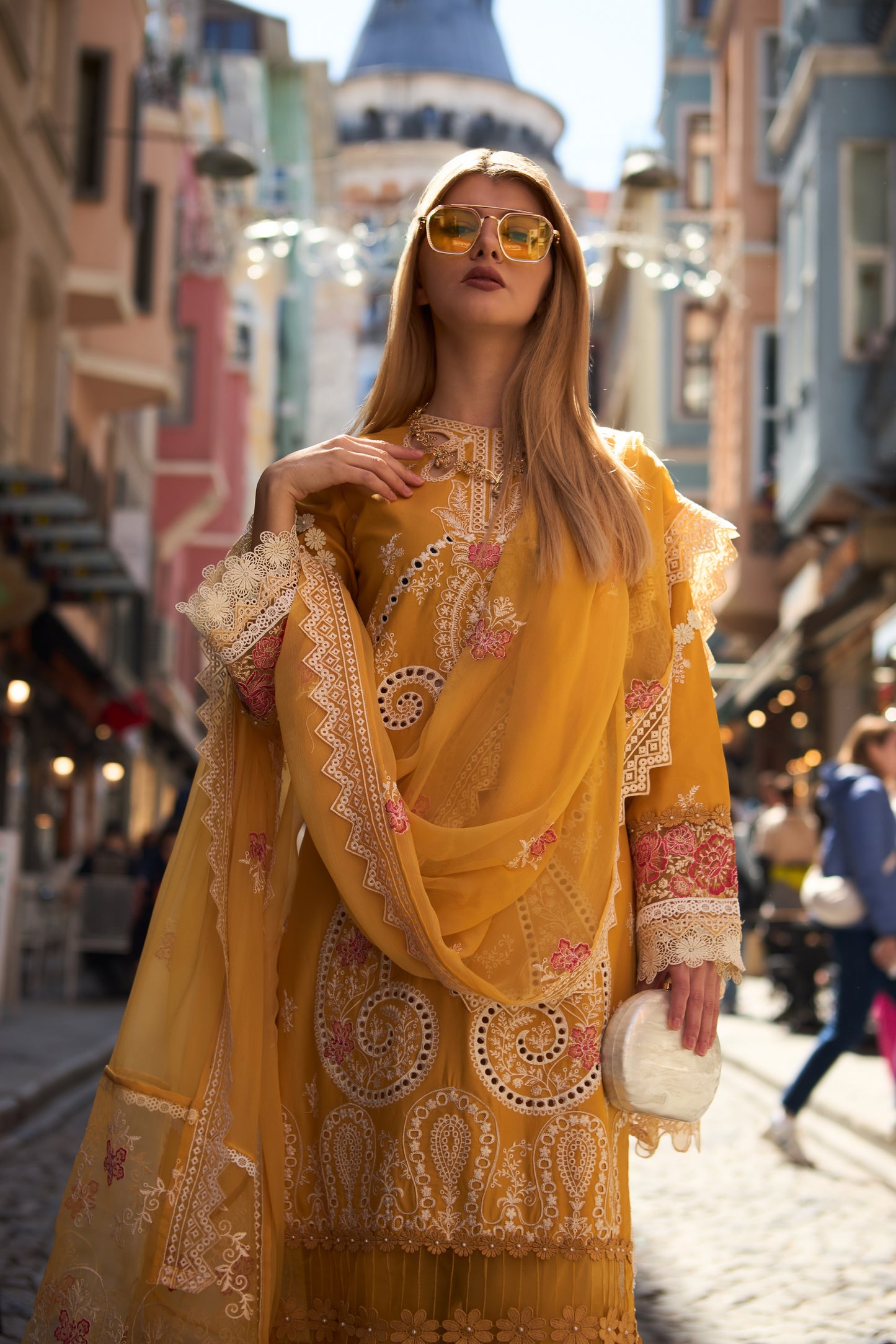 EZRA-EMBROIDERED LAWN 3 PCS (HG-04)