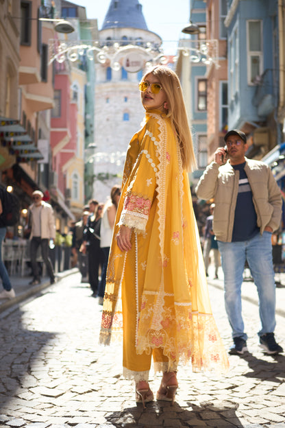 EZRA-EMBROIDERED LAWN 3 PCS (HG-04)