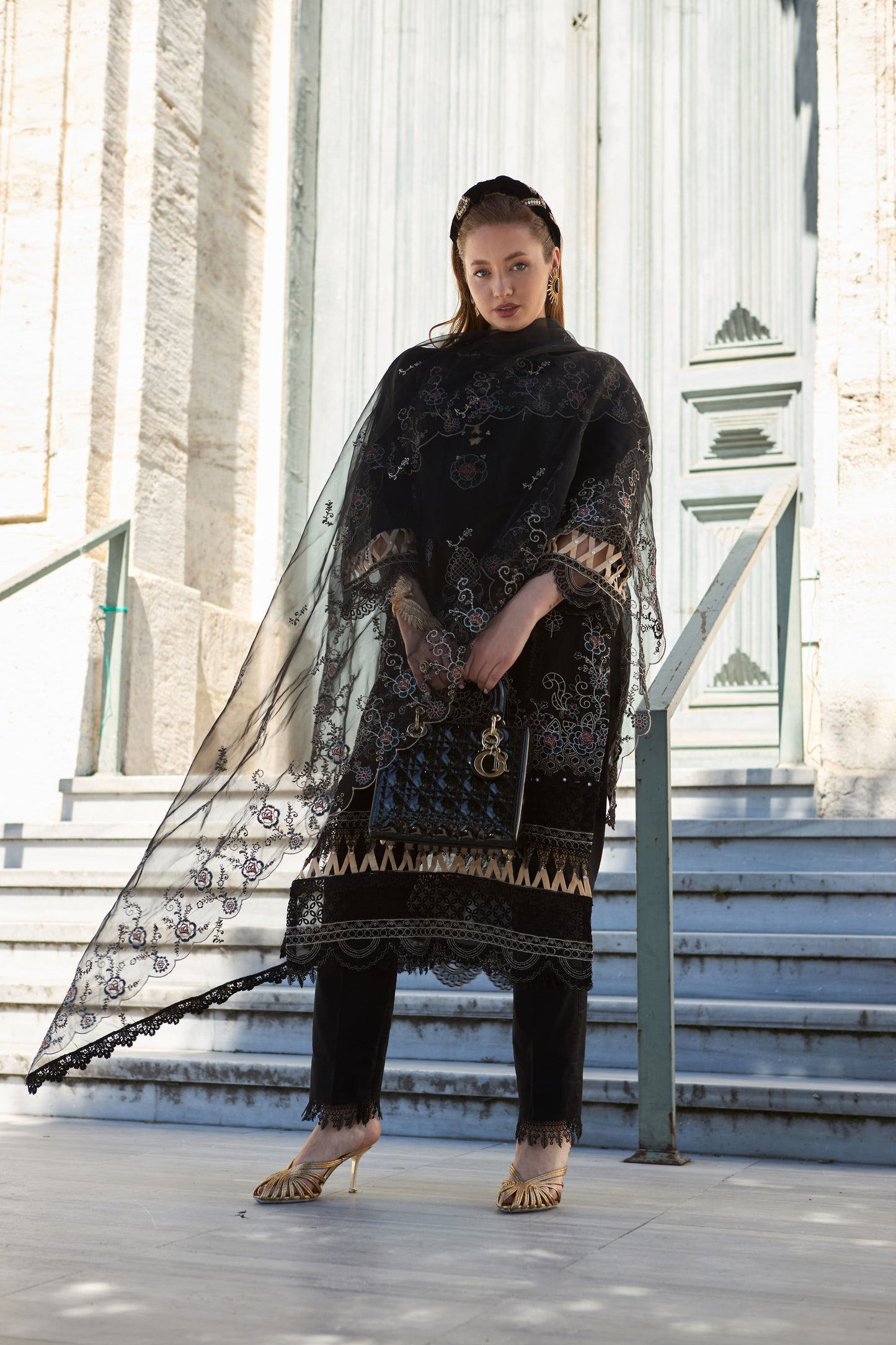 CALA-EMBROIDERED LAWN 3 PCS (HG-06)